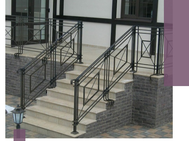 Перила для крыльца в Орехове-Зуеве — монтаж, изготовление и установка