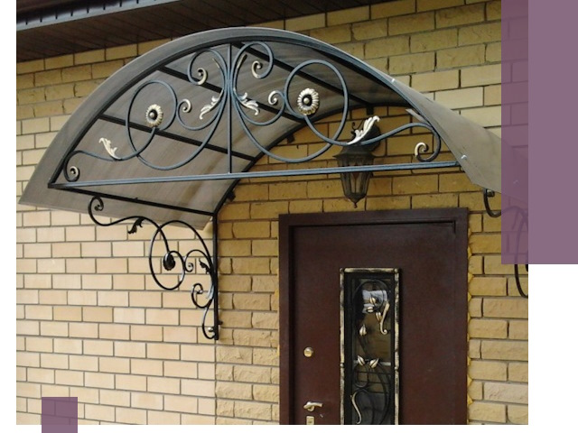 Изготовление козырьков из металла под ключ в Орехове-Зуеве