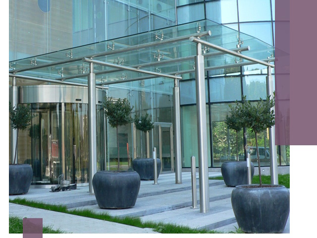 Навесы из стекла на заказ в Орехове-Зуеве — монтаж и установка